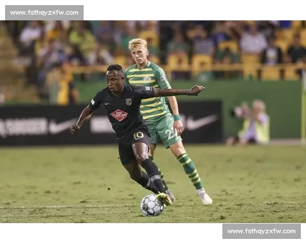 高清足球赛事直播APP下载指南畅享全球赛场精彩即时比分数据分析权威解说 - 副本 (160) - 副本 - 副本 - 副本